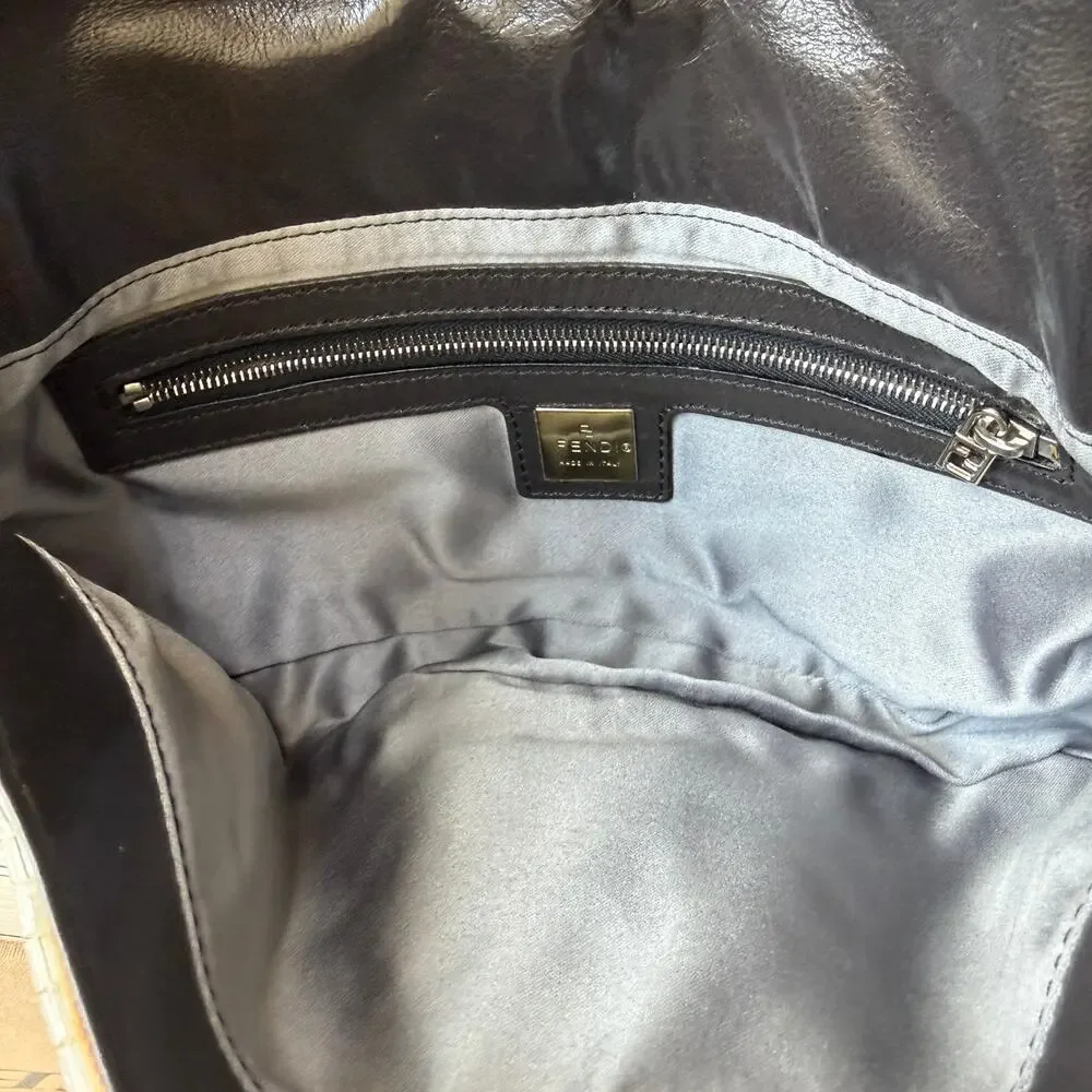 Vintage White Beaded Fendi Baguette Bag - Picture 9 of 13